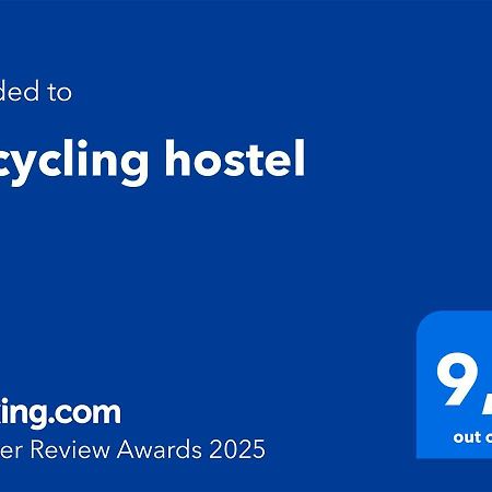 Upcycling Hostel Puerto Natales Exterior photo